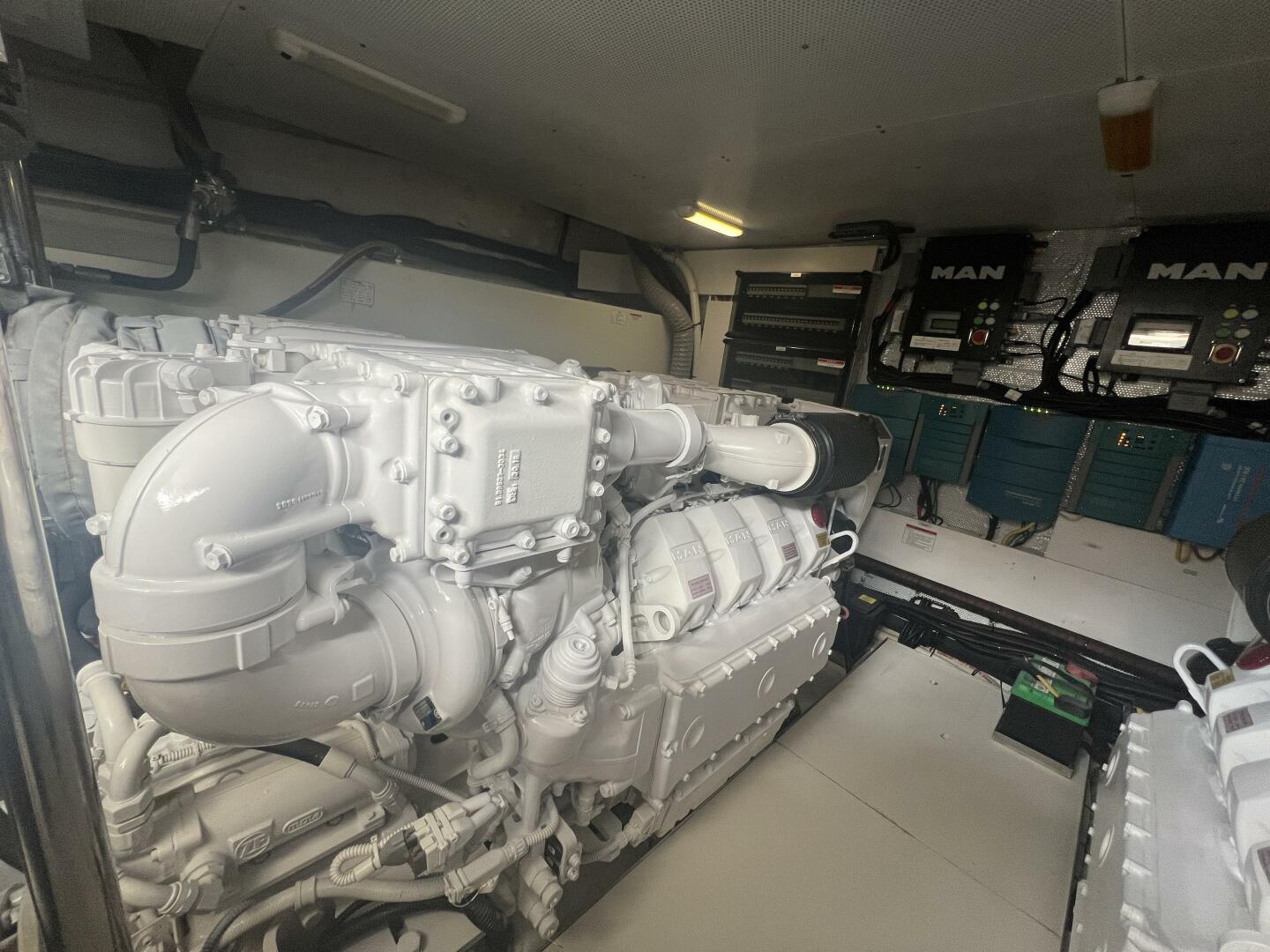 66ft Galeon Yacht For Sale