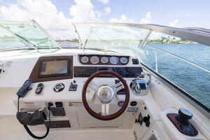 PURA VIDA 37ft Sea Ray Yacht For Sale