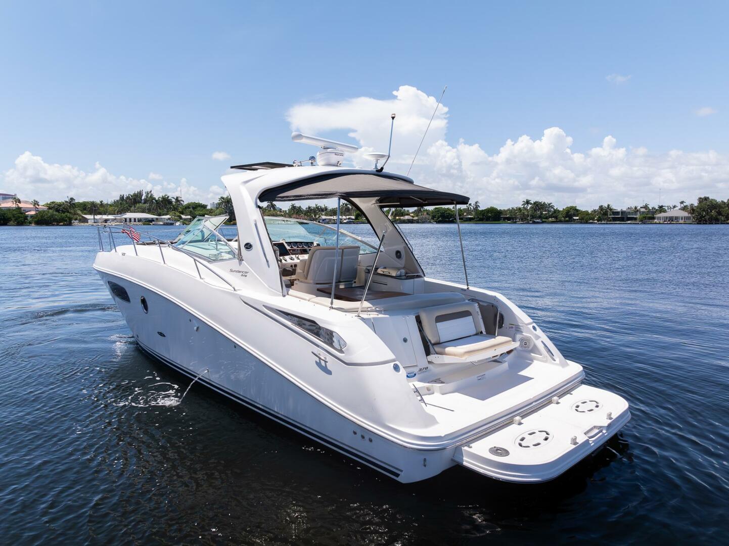 PURA VIDA 37ft Sea Ray Yacht For Sale