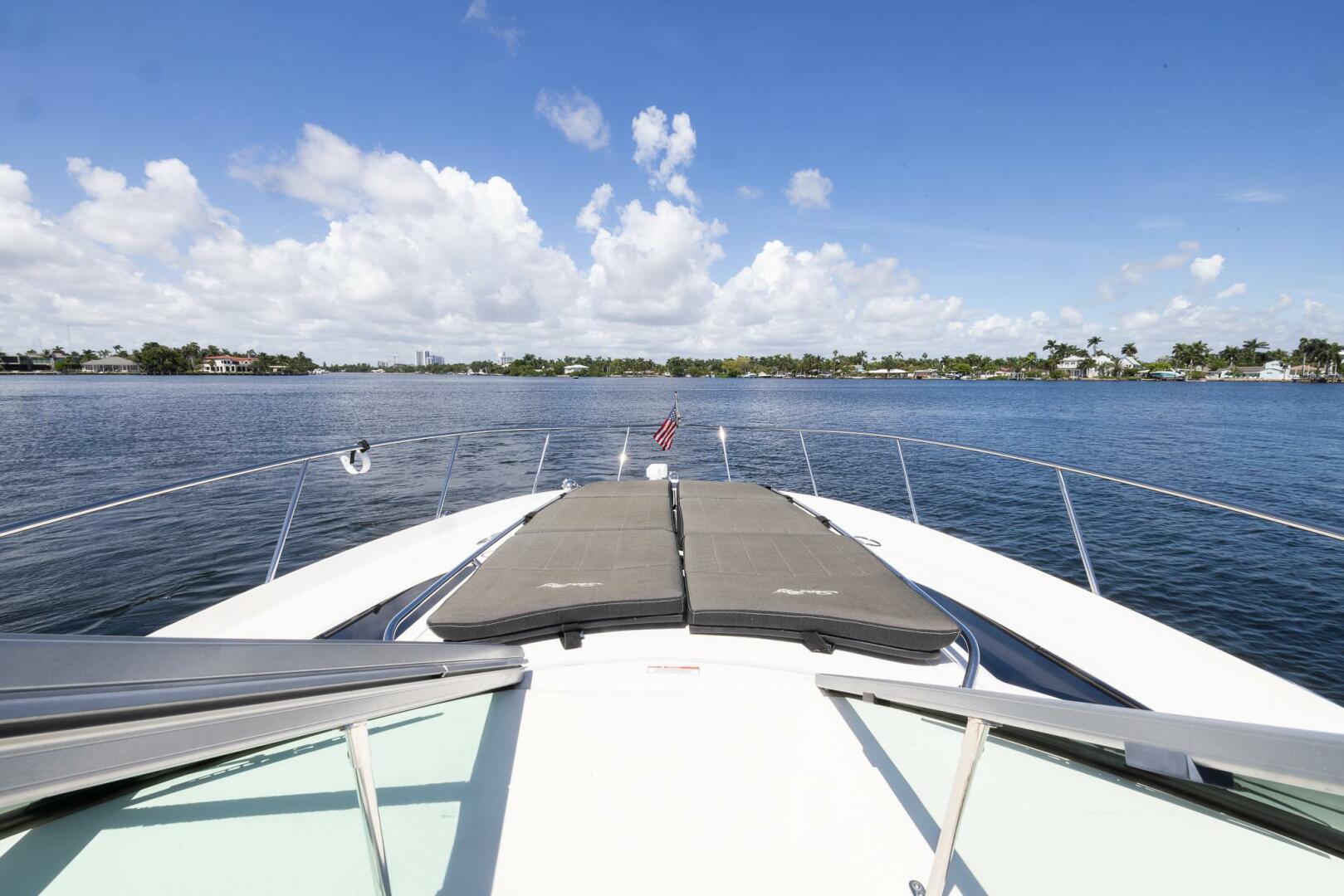 PURA VIDA 37ft Sea Ray Yacht For Sale
