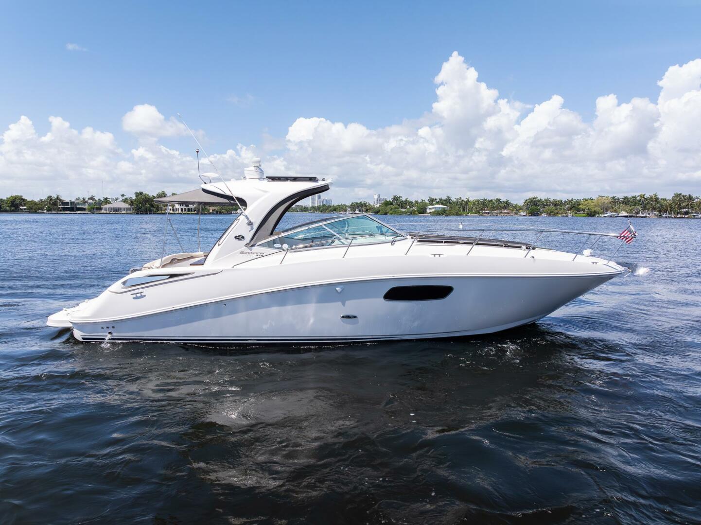 PURA VIDA 37ft Sea Ray Yacht For Sale