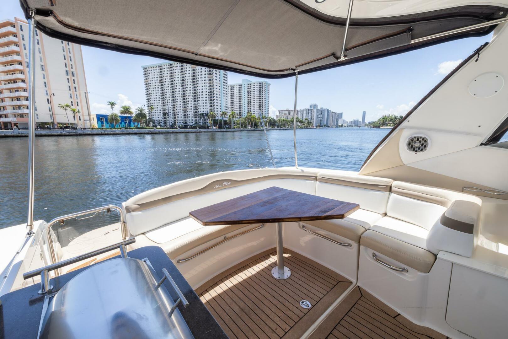 PURA VIDA 37ft Sea Ray Yacht For Sale