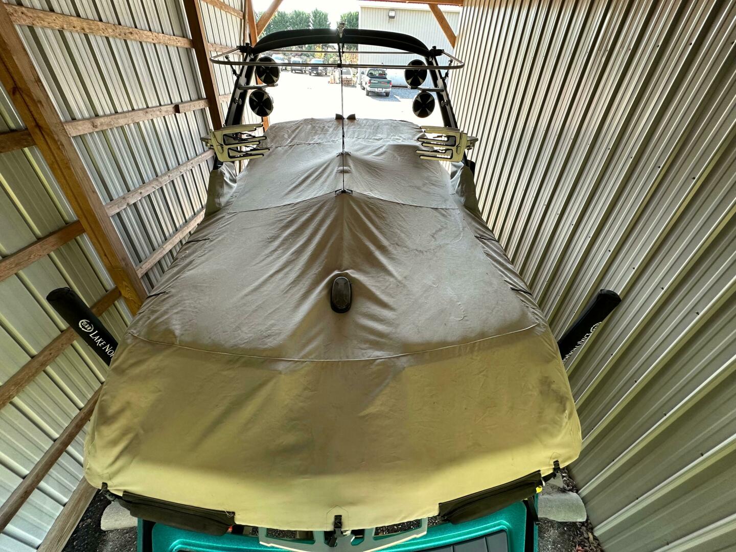 23ft Malibu Yacht For Sale