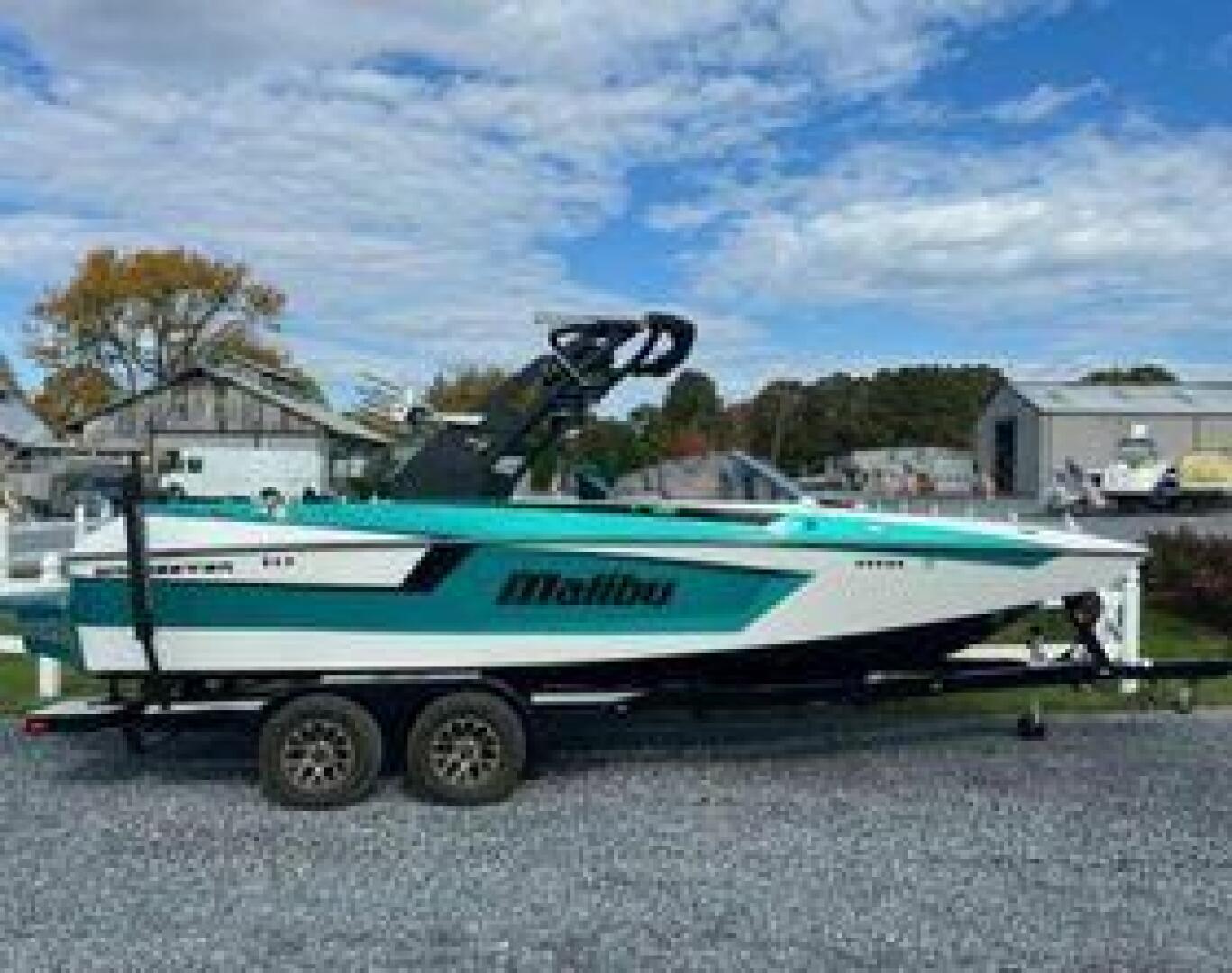 23ft Malibu Yacht For Sale