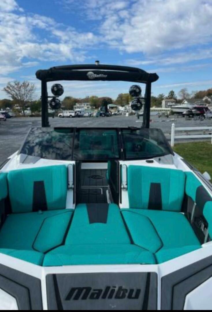 23ft Malibu Yacht For Sale