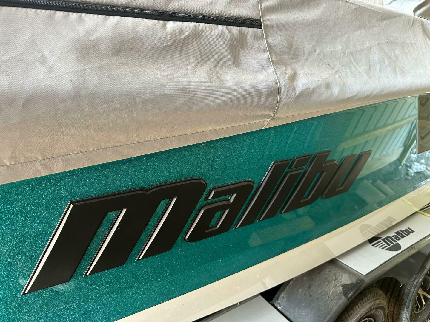 23ft Malibu Yacht For Sale
