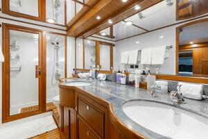 VIRGINIA SEA 91ft Marlow Yacht For Sale