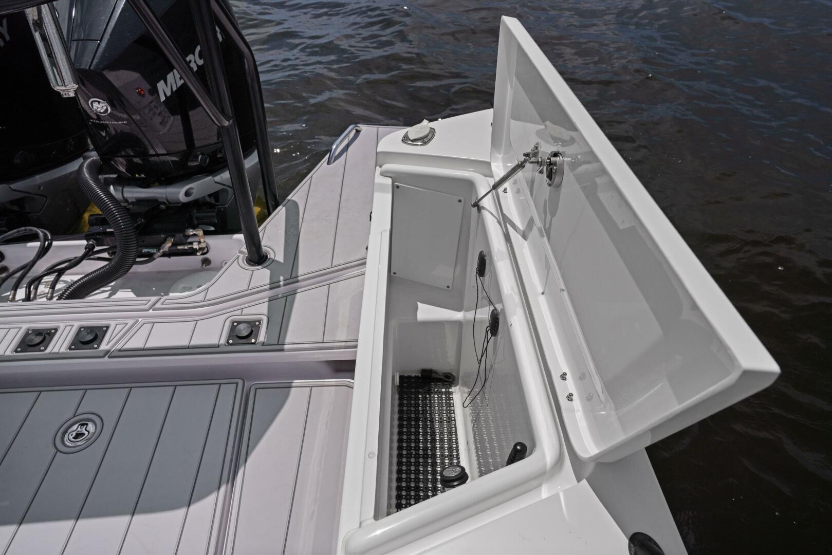 37ft Axopar Yacht For Sale