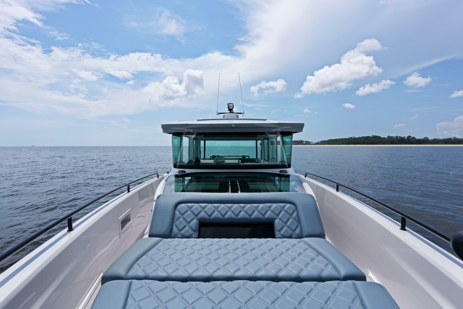 37ft Axopar Yacht For Sale