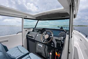 37ft Axopar Yacht For Sale