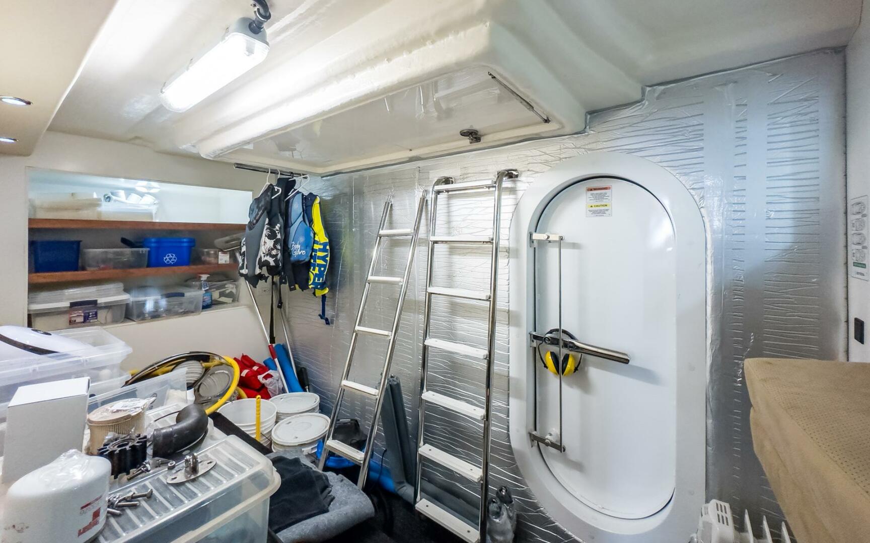 Phantom of the Sea 58ft Riviera Yacht For Sale