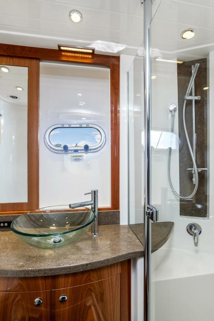 Phantom of the Sea 58ft Riviera Yacht For Sale