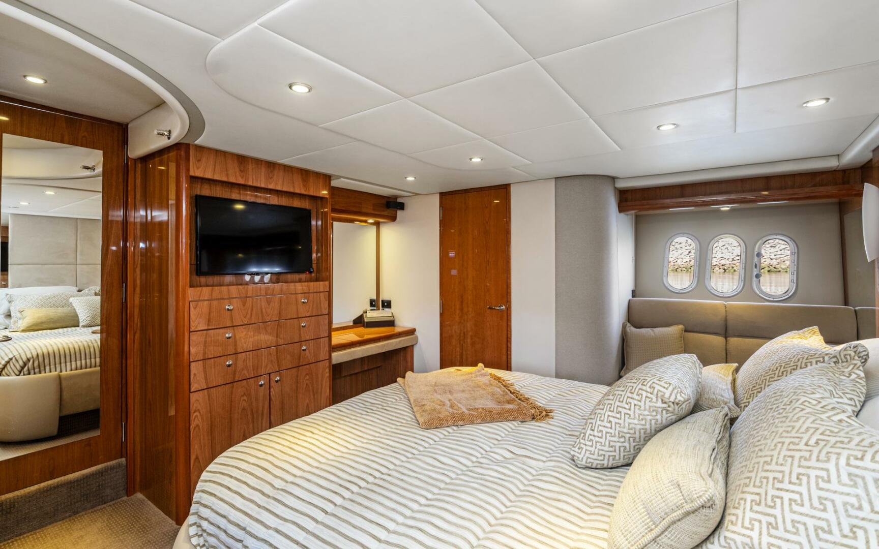 Phantom of the Sea 58ft Riviera Yacht For Sale