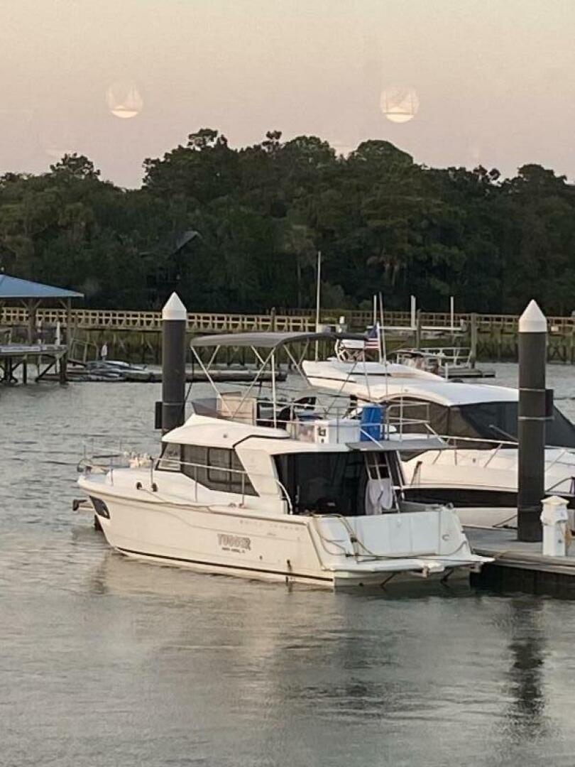 Smooth 30ft Beneteau Yacht For Sale