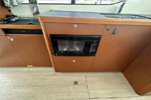 Smooth 30ft Beneteau Yacht For Sale