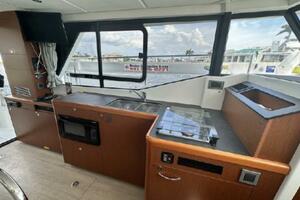 Smooth 30ft Beneteau Yacht For Sale