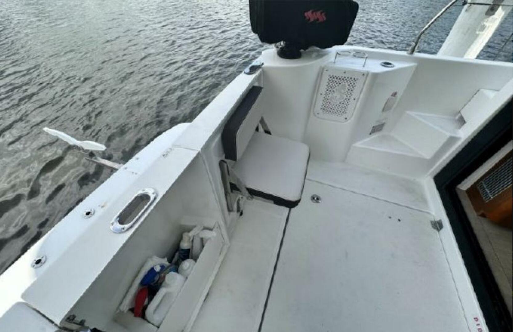 Smooth 30ft Beneteau Yacht For Sale