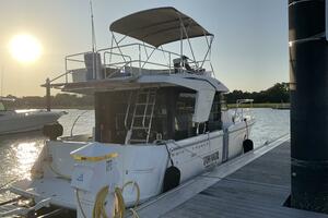 Smooth 30ft Beneteau Yacht For Sale