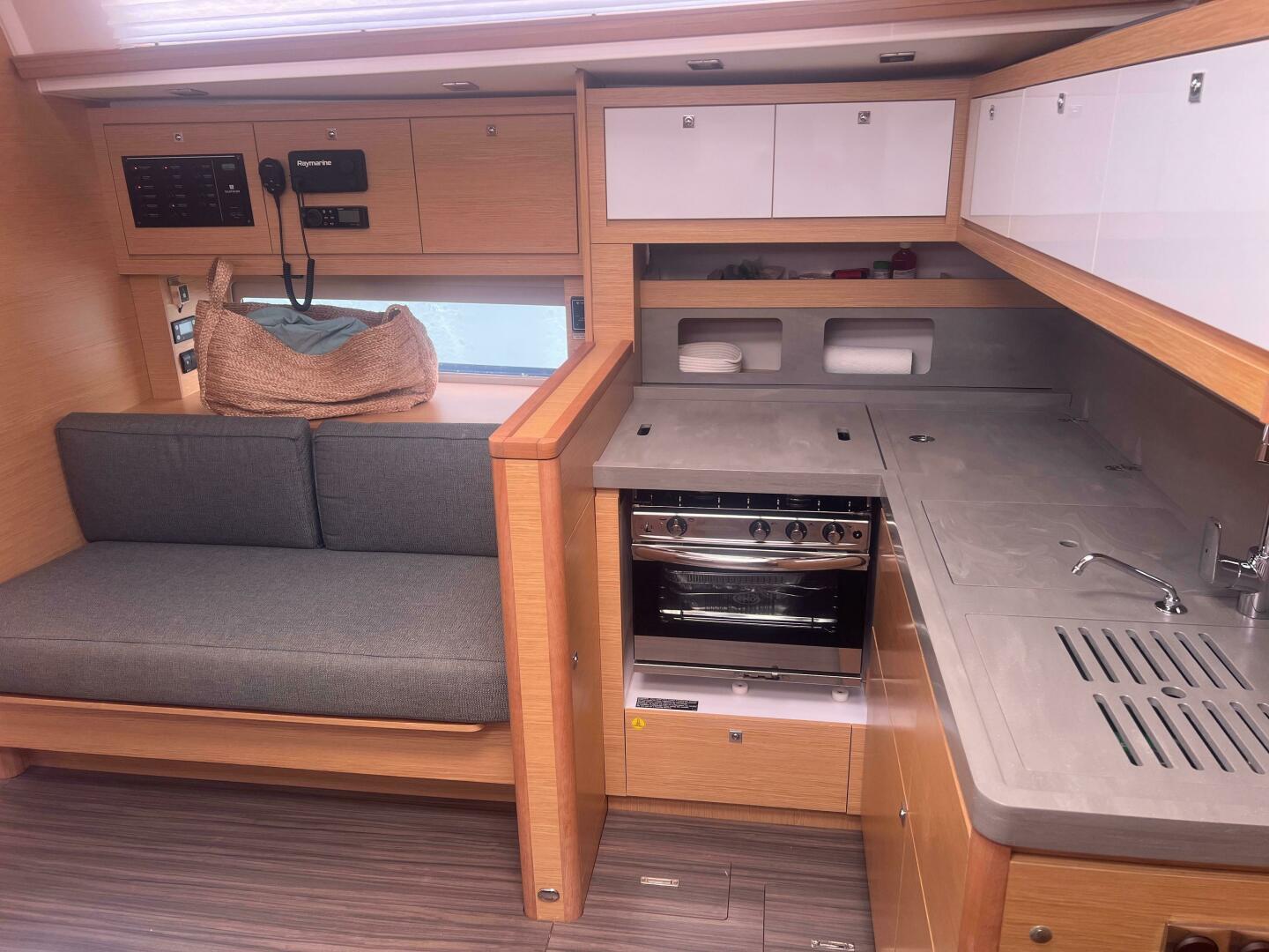 47ft Dufour Yacht For Sale