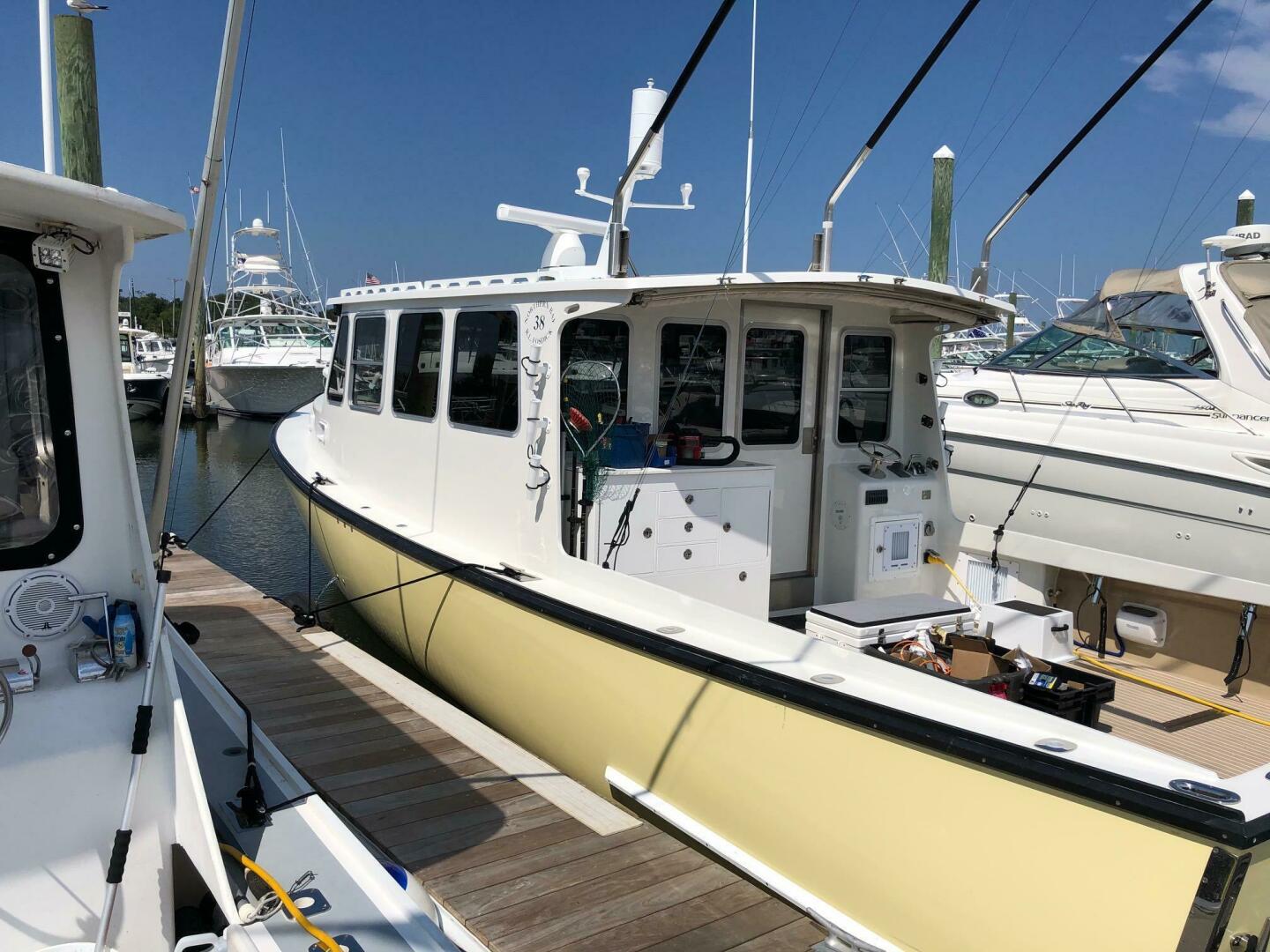 38ft Northern Bay Yacht For Sale