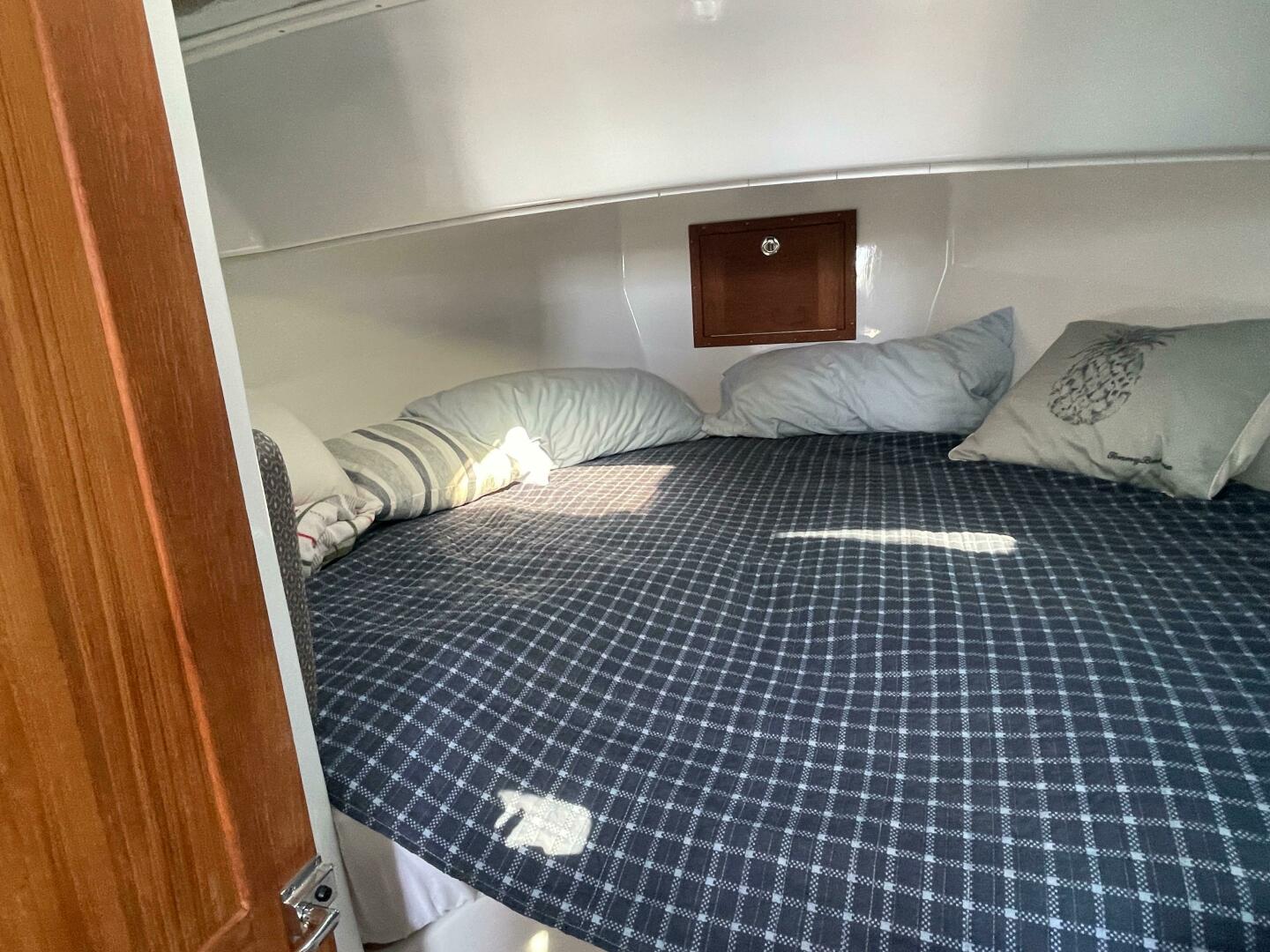 38ft Northern Bay Yacht For Sale