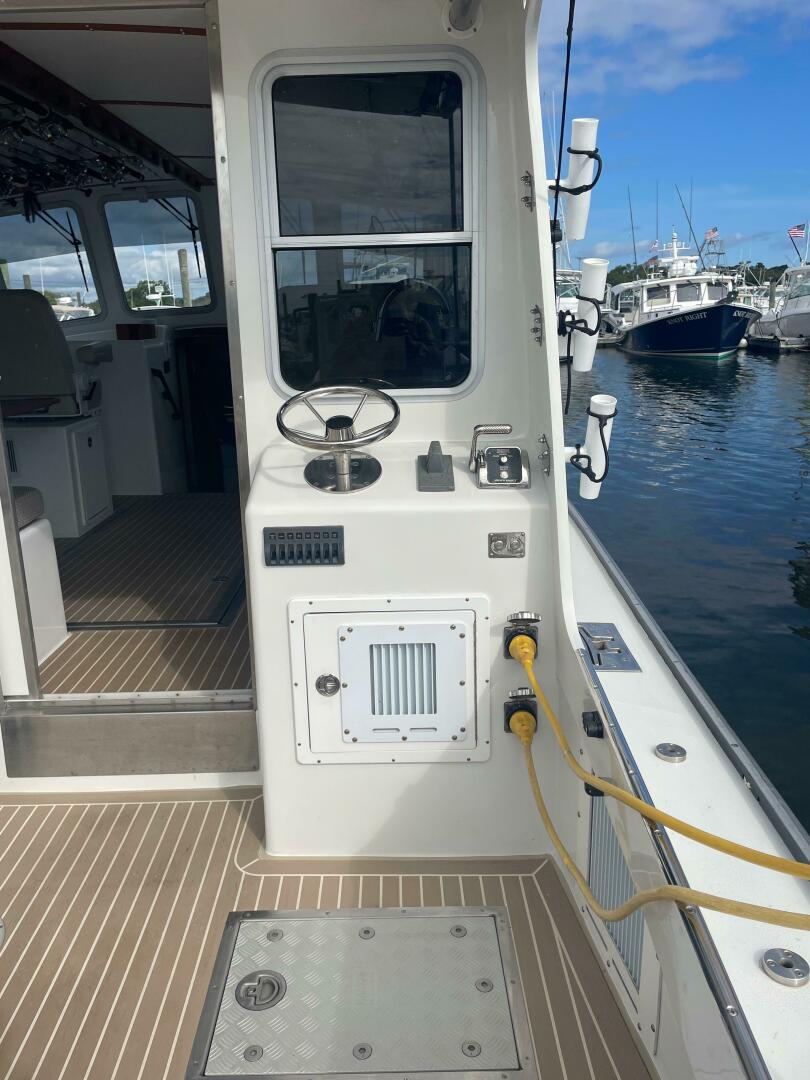 38ft Northern Bay Yacht For Sale