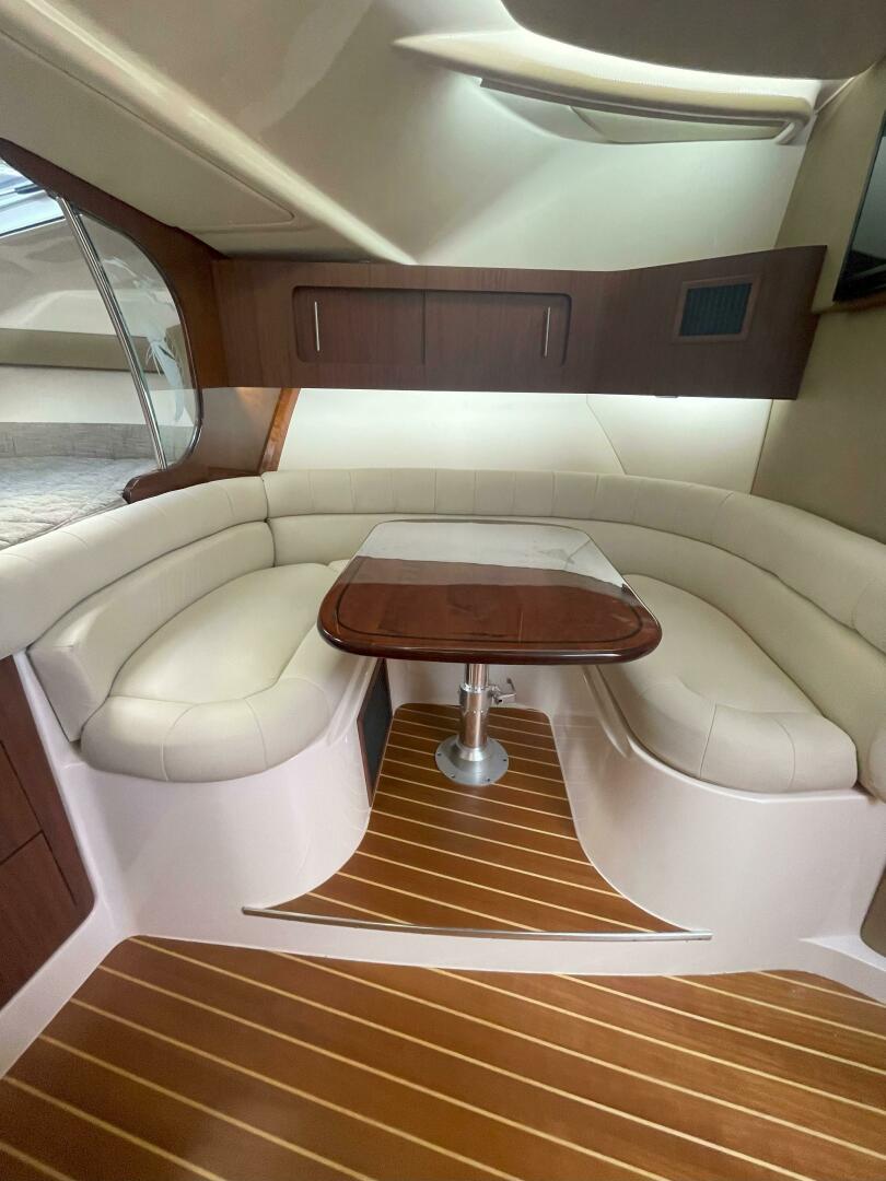 37ft Grady White Yacht For Sale