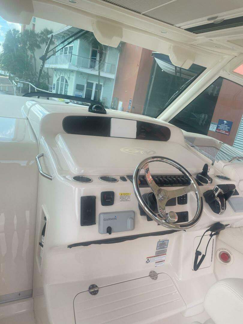 37ft Grady White Yacht For Sale