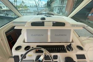 37ft Grady White Yacht For Sale