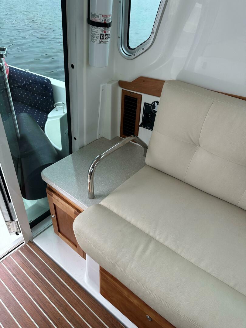 37ft Back Cove Yacht For Sale