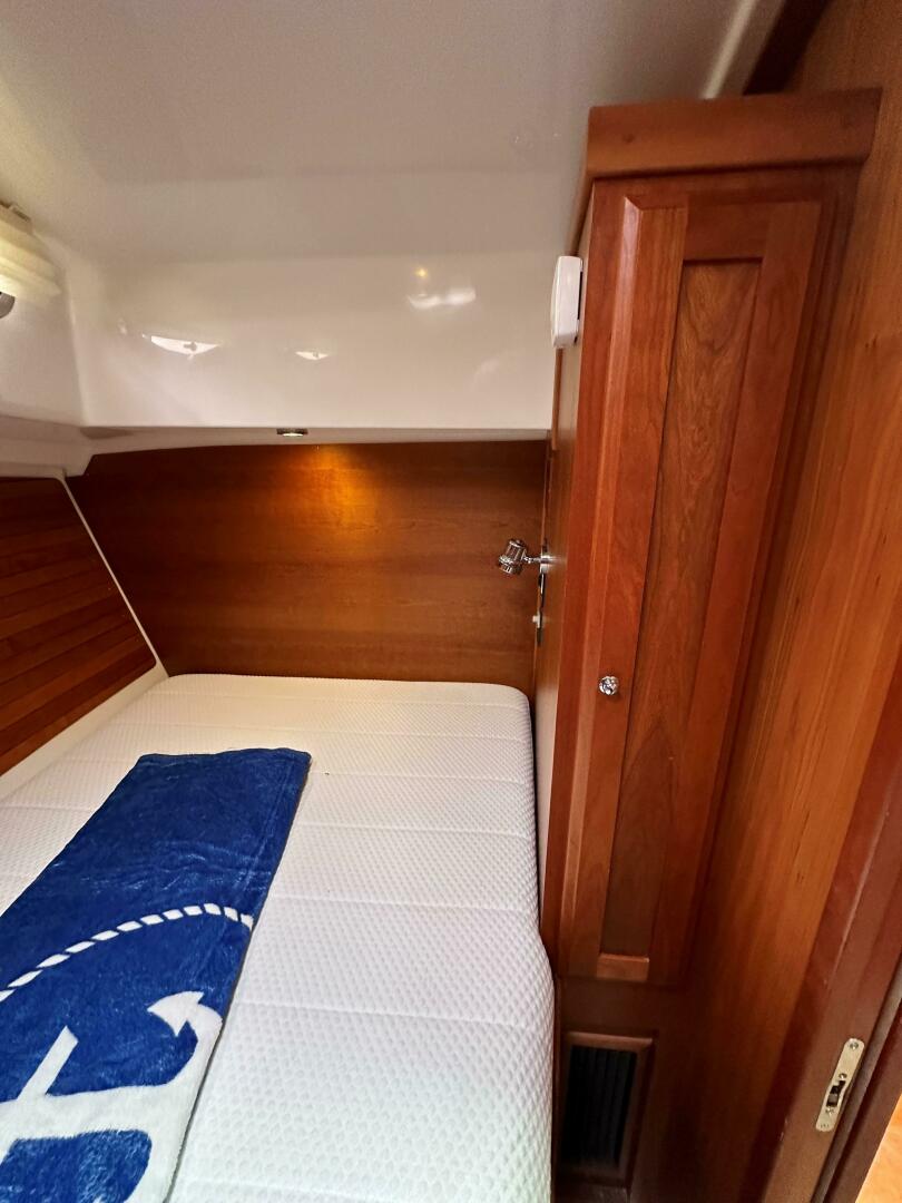 37ft Back Cove Yacht For Sale