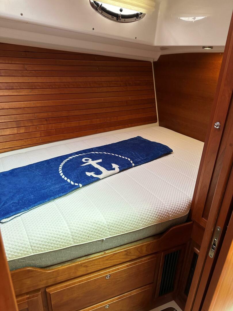 37ft Back Cove Yacht For Sale