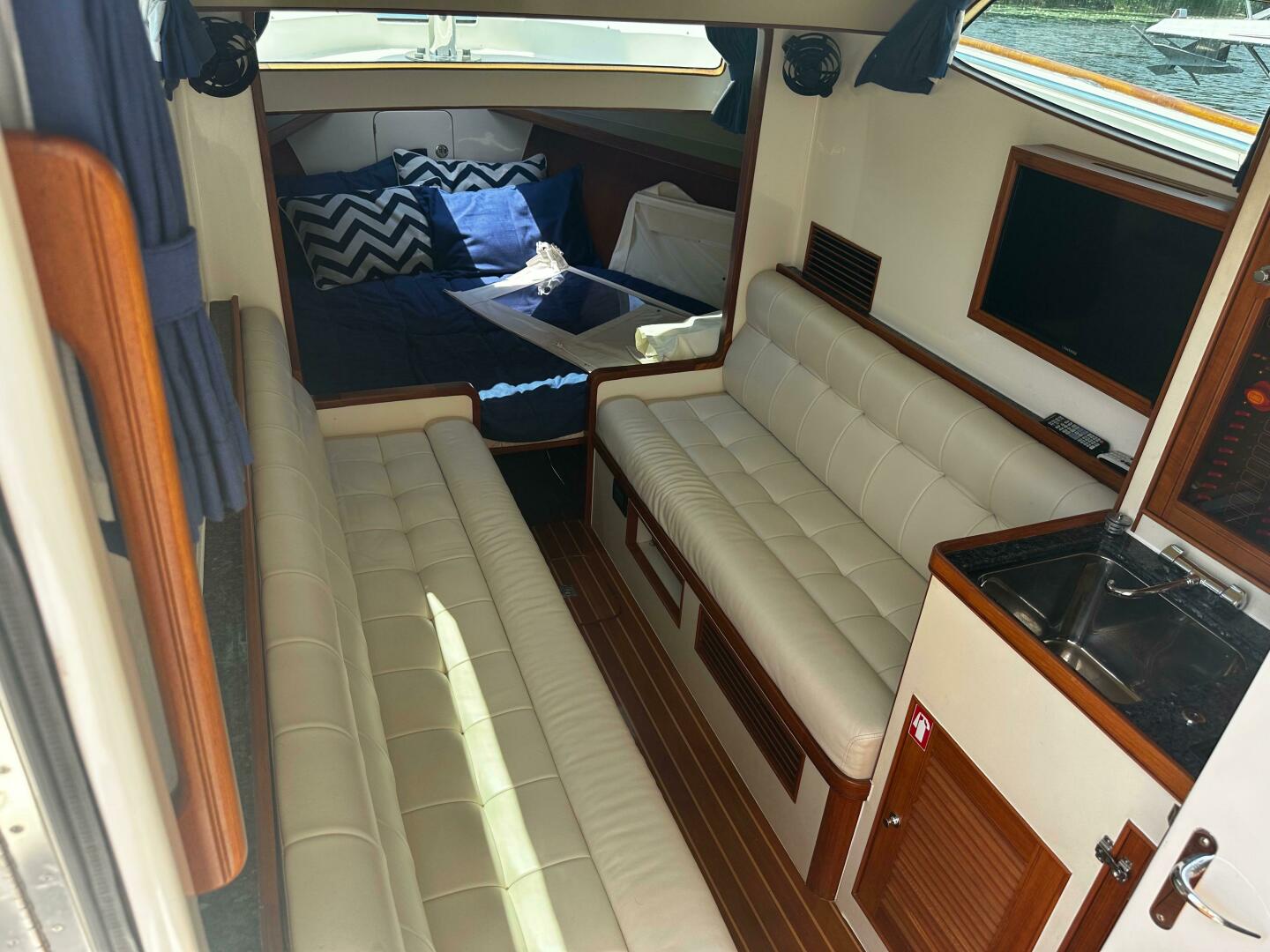 Mi Di 37ft Marlow Yacht For Sale