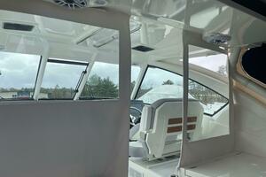 32ft Pursuit Yacht For Sale