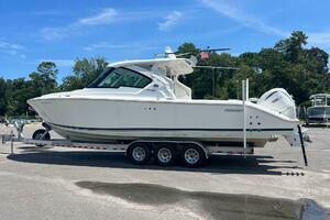 32ft Pursuit Yacht For Sale