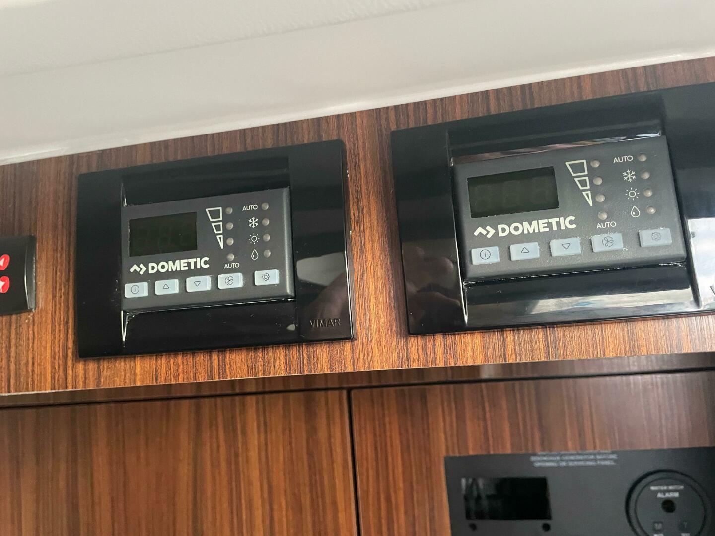 32ft Pursuit Yacht For Sale