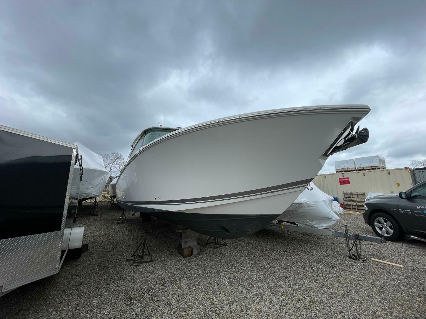 32ft Pursuit Yacht For Sale