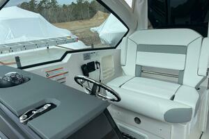 32ft Pursuit Yacht For Sale