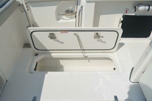 32ft Pursuit Yacht For Sale