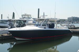 32ft Pursuit Yacht For Sale