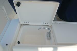 32ft Pursuit Yacht For Sale