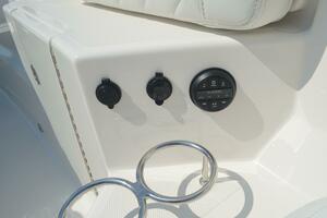 32ft Pursuit Yacht For Sale
